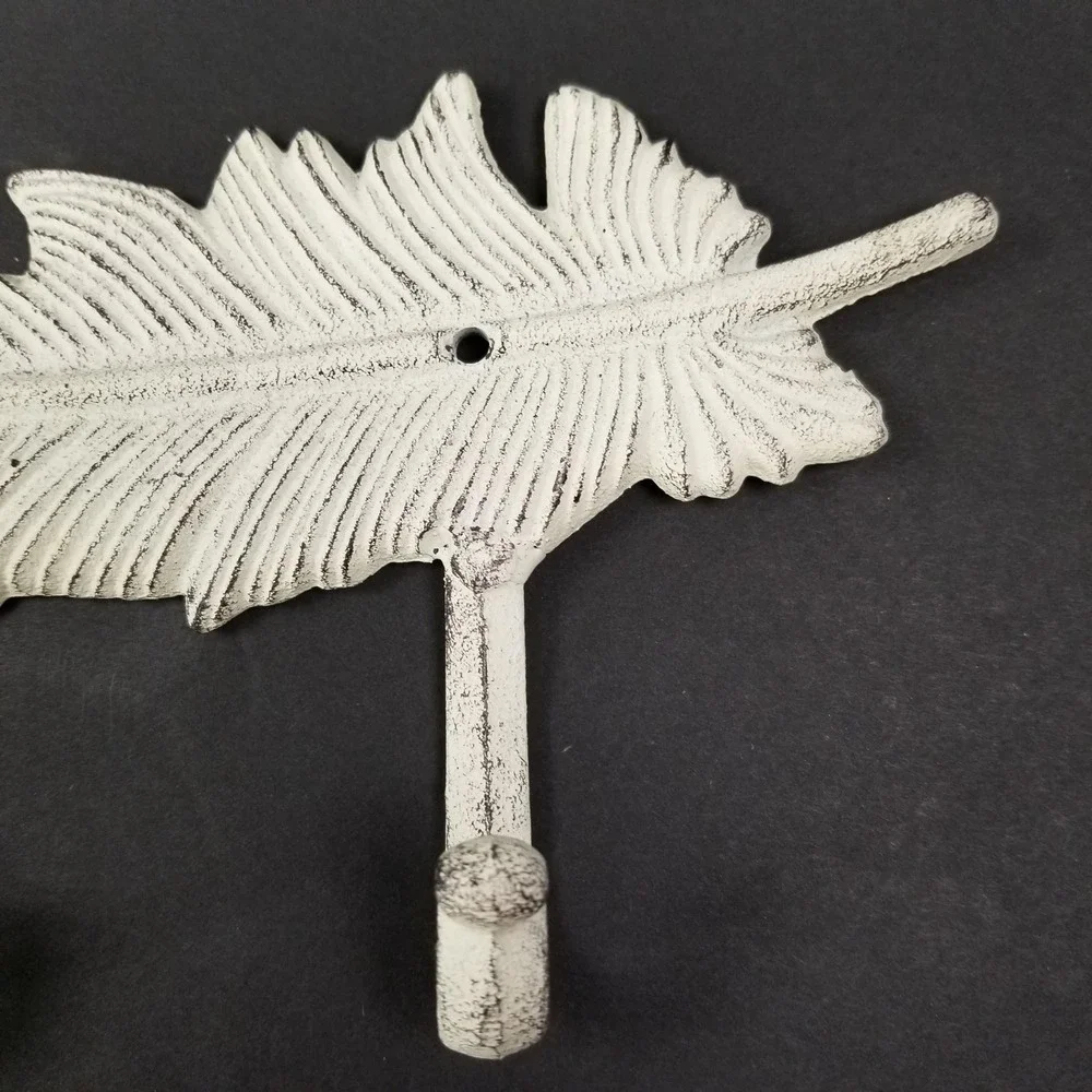 Cast Iron‎ Feather Wall Hook Rack 3 Hooks Distressed White Rustic Farmhouse 11.5
